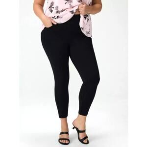 Torrid NWOT Pocket Pixie Luxe Ponte Skinny Pants Black Tall Size 2